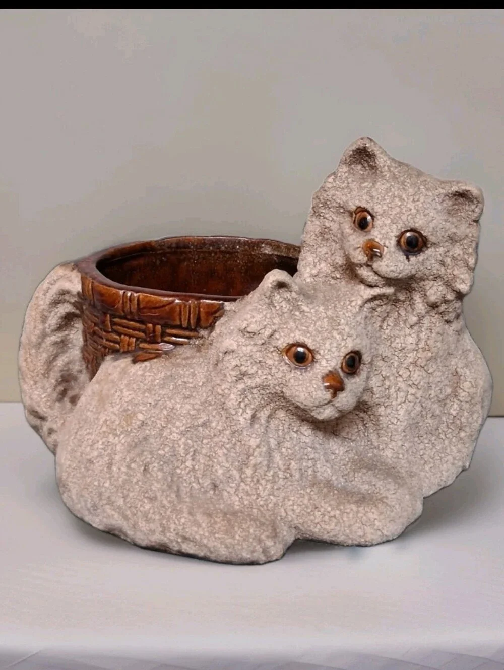Vintage Royal Haeger Pottery 1970's Two Kittens With Basket Sandstone Planter